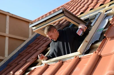 Pose de fenêtres de toit Velux à Québriac